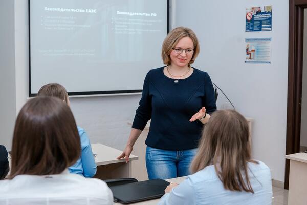 Курсы бухгалтера с нуля в Москве